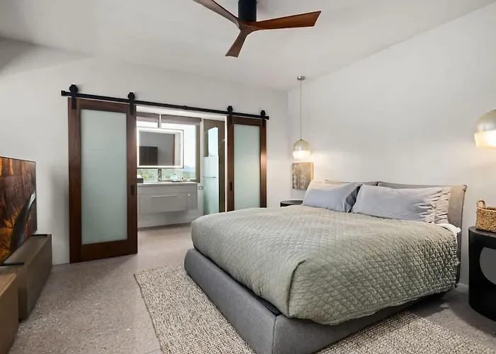 Holiday home Paradise Canyon-private Event Venue-estate 1&3 Fort McDowell