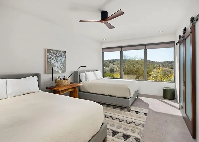 Holiday home Paradise Canyon-private Event Venue-estate 1&3 *