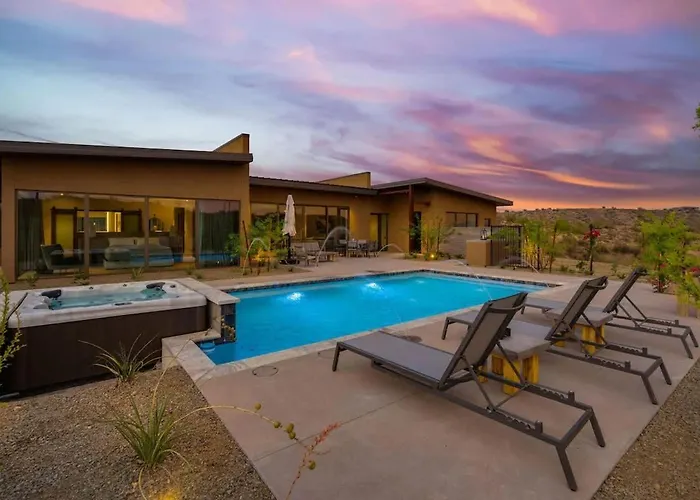 Holiday home Paradise Canyon-private Event Venue-estate 1&3 *