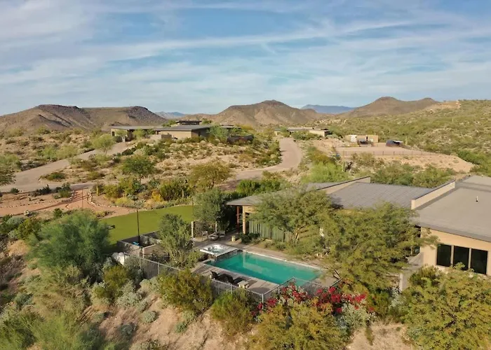 Paradise Canyon-private Event Venue-estate 1&3 Holiday home