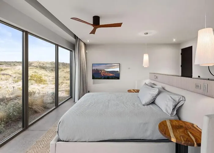 Holiday home Paradise Canyon-private Event Venue-estate 1&3 *