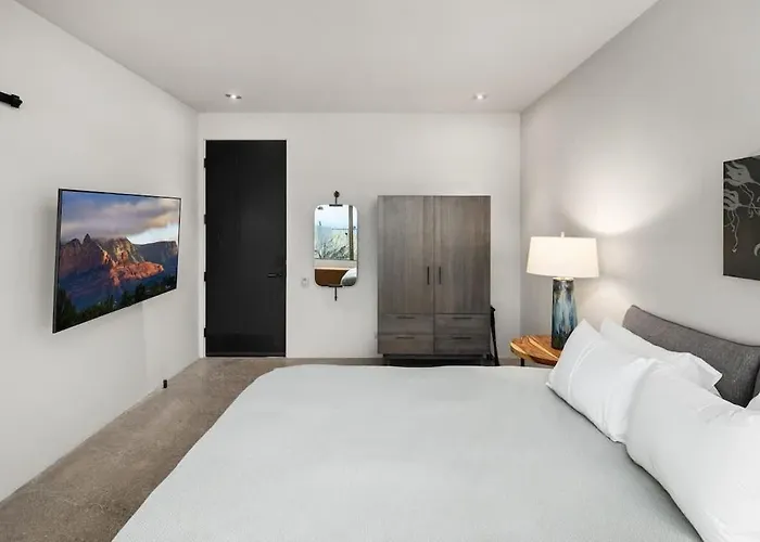 Paradise Canyon-private Event Venue-estate 1&3 Fort McDowell
